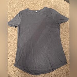 basic old navy tee